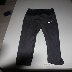 Black Nike Dri Fit Capris Size Small